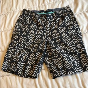 Vans off the wall skater shorts size 28
